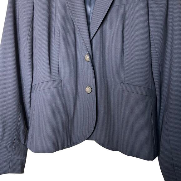 J Crew Blazer Size 10 Wool Navy Pinstripe Career Collegiate Academia Preppy - Picture 3 of 8